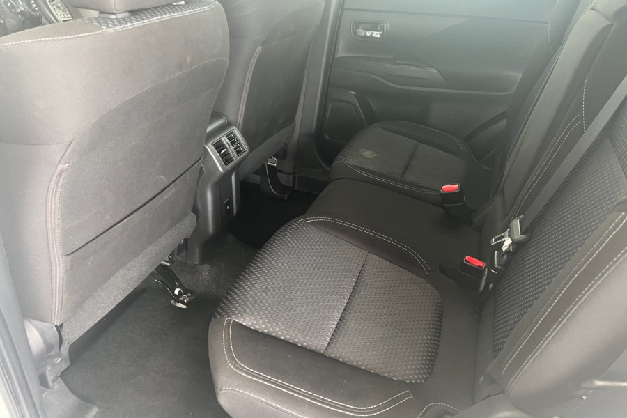 2019 Mitsubishi Outlander ZL ES Wagon Image 14