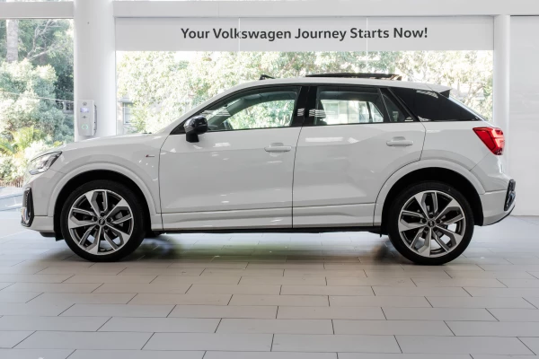 2021 Audi Q2 GA 40 TFSI S line SUV Image 3