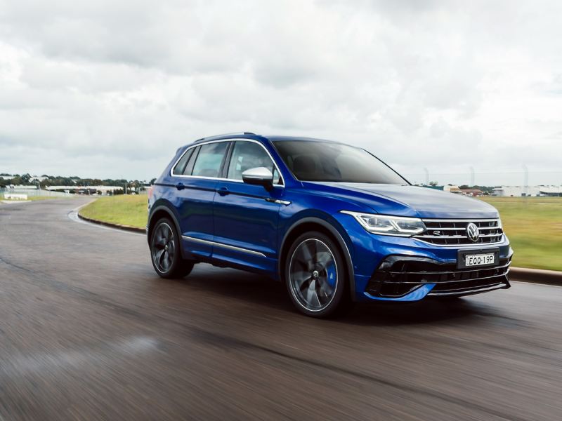Ride carefree with IQ.DRIVE Lane Assist Image