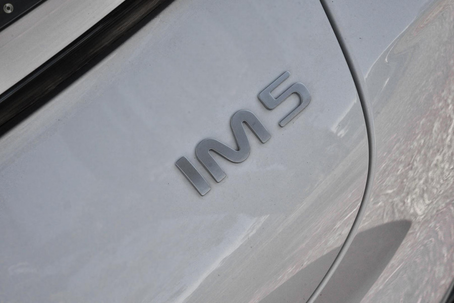 2025 MG IM5 P12L Performance Hatch Image 10