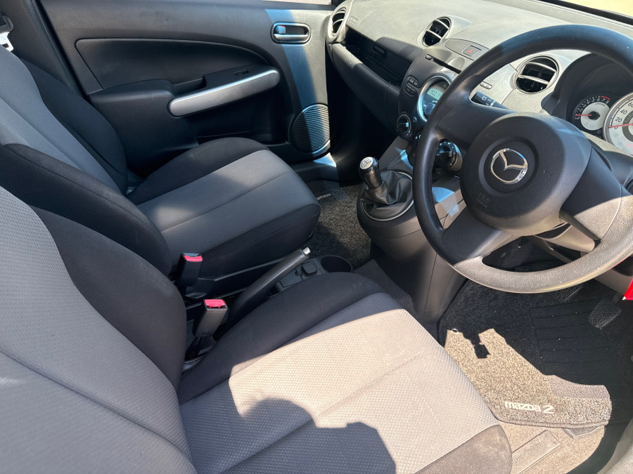2010 Mazda 2 DE Series 1 Neo Hatch Image 7