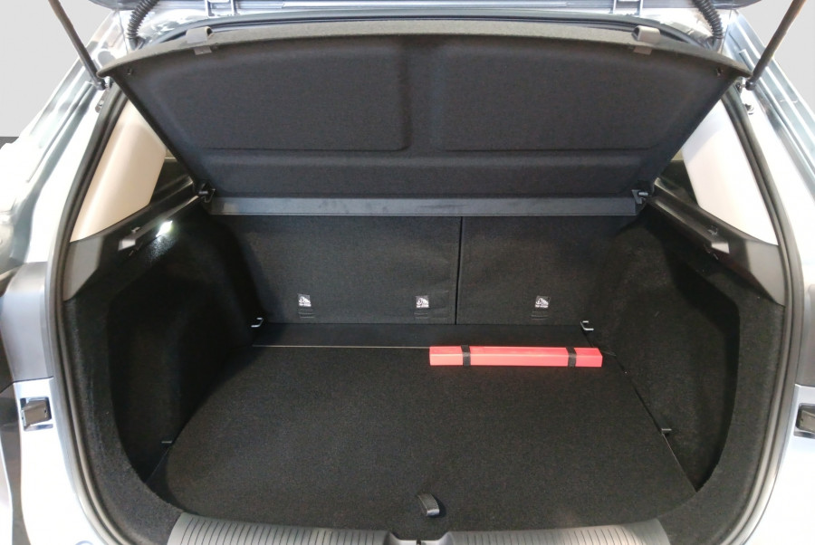 2025 MG ZS ZS32 Essence SUV Image 18