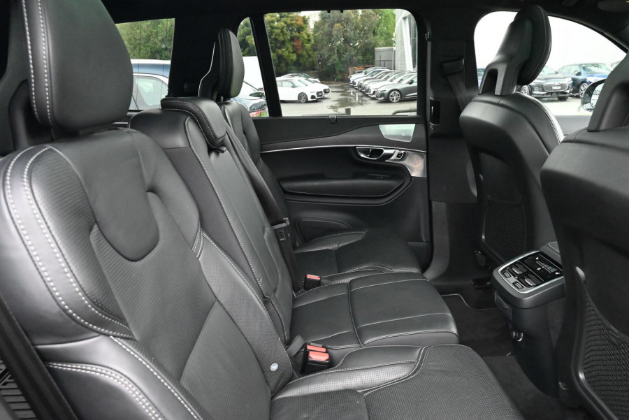 2020 Volvo XC90 L Series D5 R-Design SUV Image 14