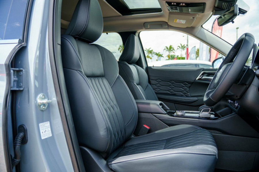 2025 Mitsubishi Outlander ZM Exceed SUV Image 19