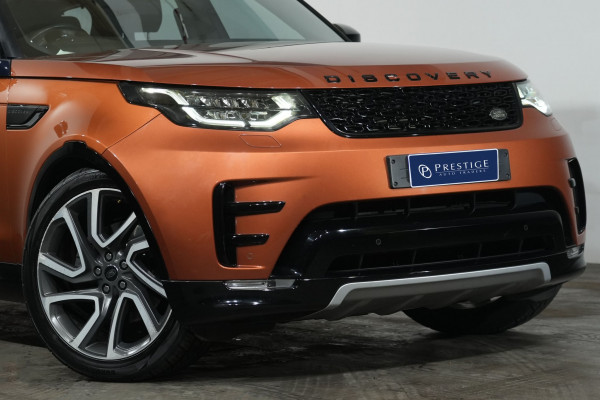 2017 Land Rover Discovery Series 5 HSE SUV image 2