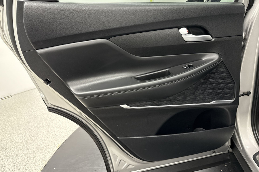 2020 Hyundai Santa Fe TM.2 Elite SUV Image 14
