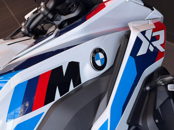 2026 BMW M 1000 XR M 1000 image 14