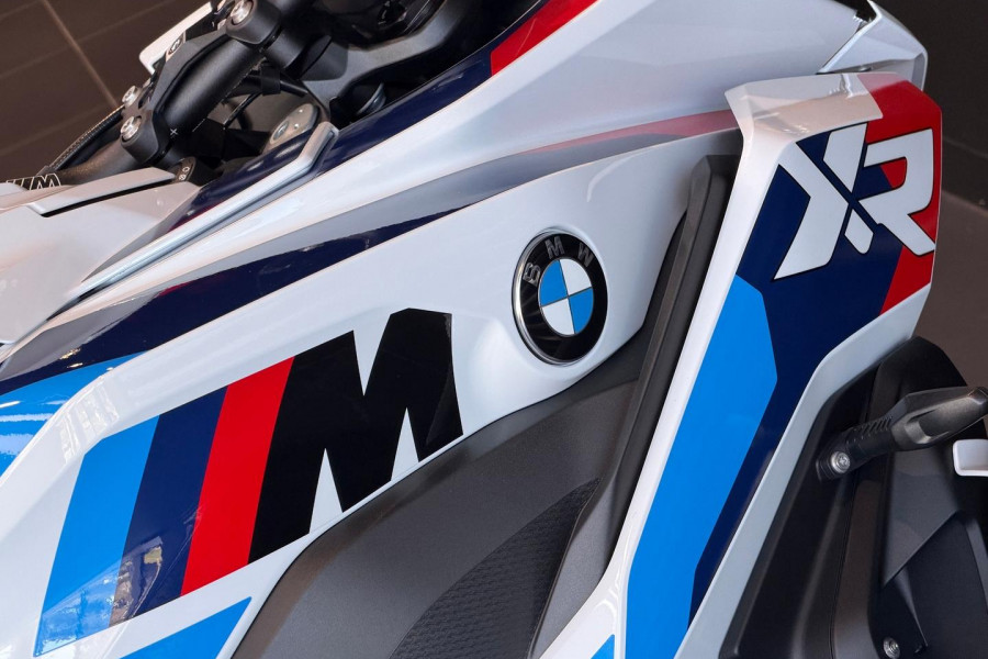 2026 BMW M 1000 XR M 1000