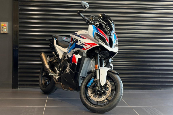 2026 BMW M 1000 XR M 1000
