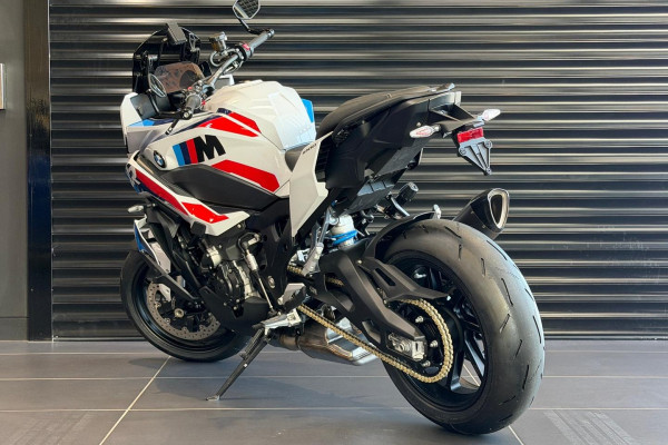 2026 BMW M 1000 XR M 1000