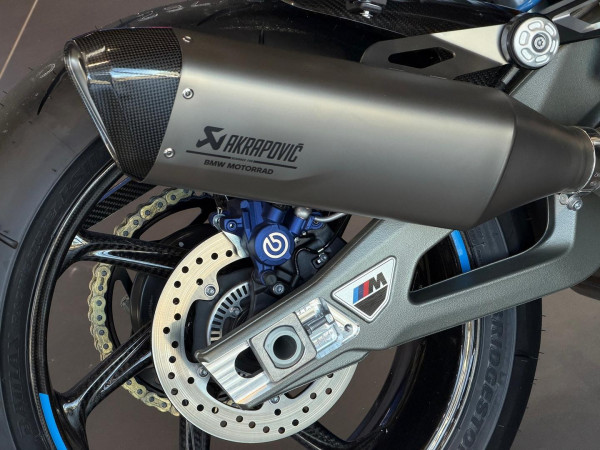 2026 BMW M 1000 R M Competition Package M 1000 image 12