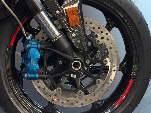 2026 BMW M 1000 R M Competition Package M 1000 image 6