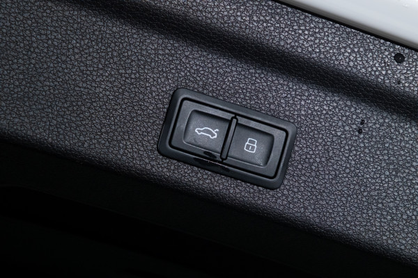 2020 Audi Q3 F3 35 TFSI S line SUV image 16
