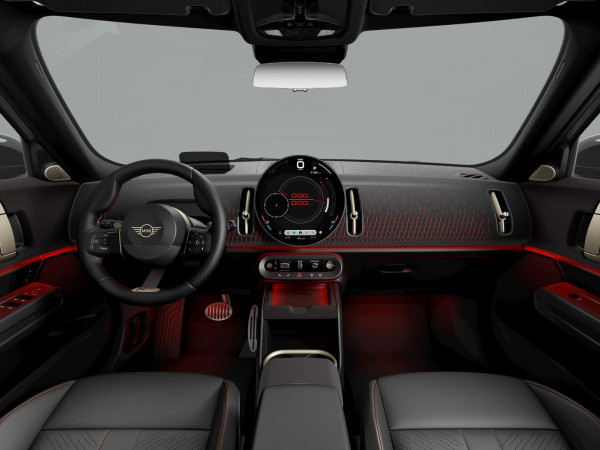 2025 MINI Countryman U25 JCW Favoured SUV image 2