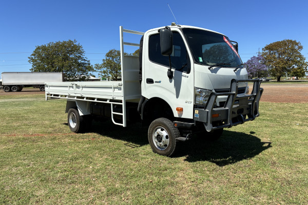 2018 Hino 300 Tray Dropside Image 1