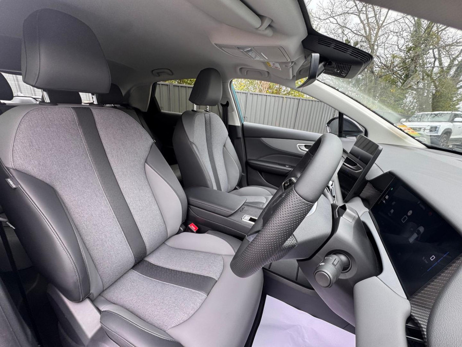 2026 MG MG4 AH4E Essence 64 Hatch Image 11