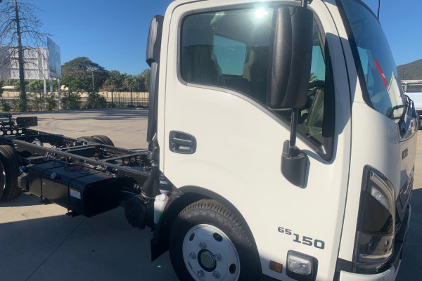 2026 Isuzu NKR 65/45-150 DT D34 Cab Chassis Image 3