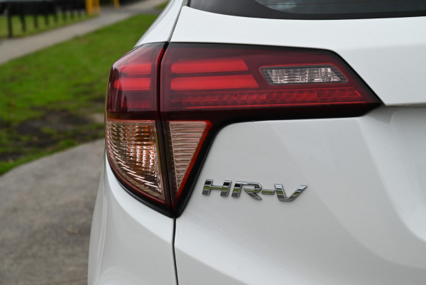 2017 Honda HR-V  VTi-S SUV image 10