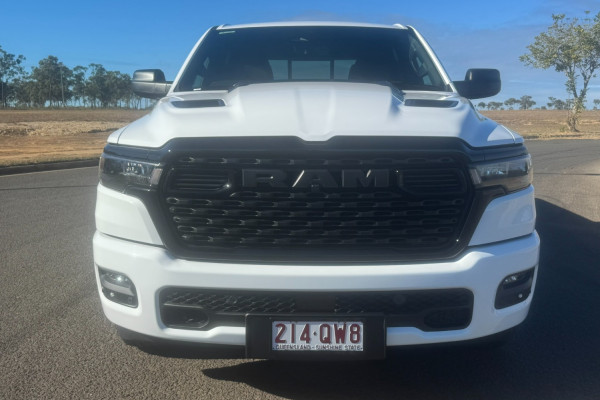 2026 Ram 1500 Express Ute Image 8