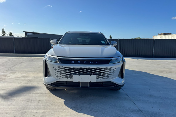 2026 MY25 Jaecoo Omoda 9 Wagon Image 3