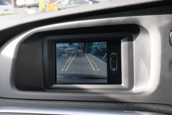 2015 MY16 Volvo V40 M Series T3 Kinetic Hatch Image 7