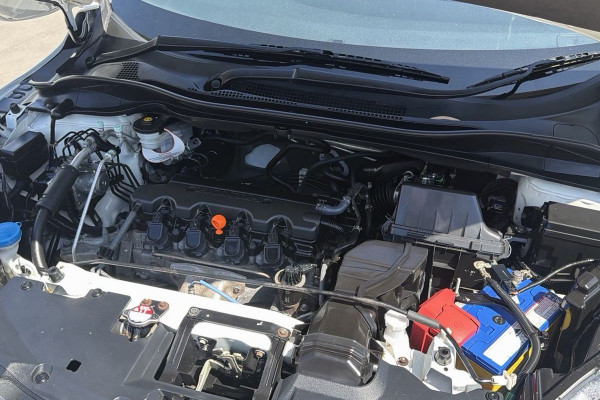 2017 Honda HR-V  VTi-L SUV Image 26