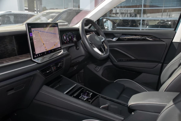 2025 MY26 Volkswagen Tayron R4 150TSI Elegance SUV Image 8