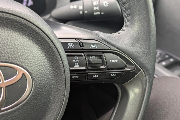 2024 Toyota Yaris Cross MXPJ10R GX SUV Image 20