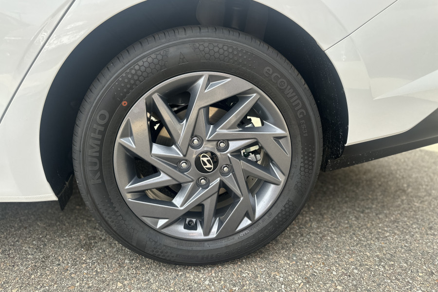 2025 Hyundai i30 CN7.V2  Sedan Image 7