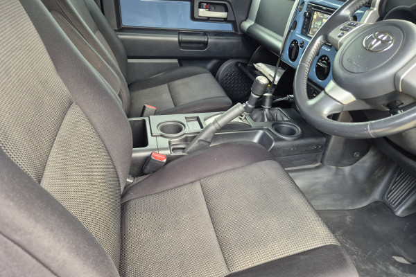 2015 MY14 Toyota FJ Cruiser GSJ15R SUV Image 27