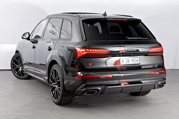 2026 MY25 Audi Q7 4M TFSI 250kW S line SUV image 2