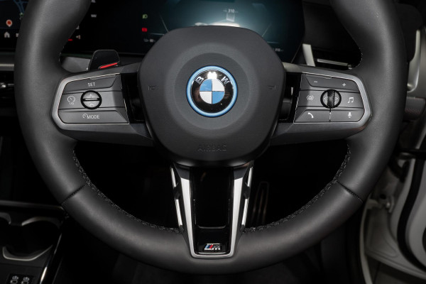 2024 BMW iX2 U10 xDrive30 M Sport SUV image 11
