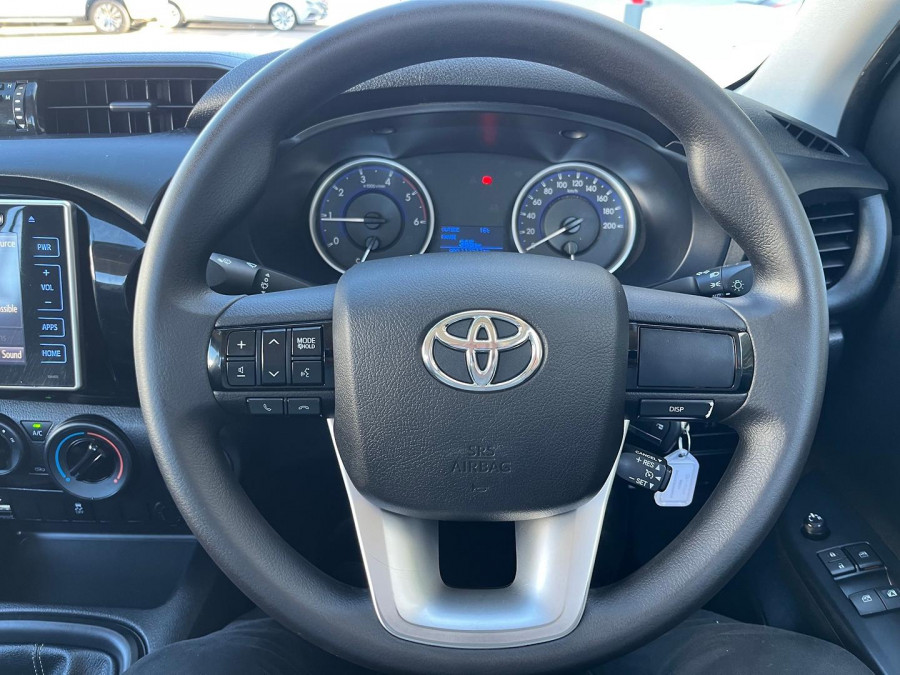 2017 Toyota HiLux GUN123R SR Cab Chassis Image 16