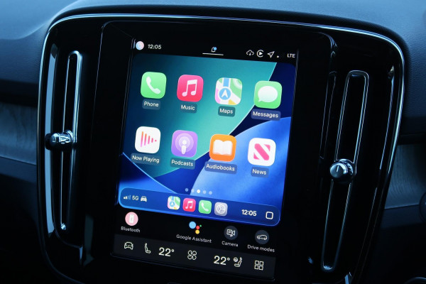 2025 MY26 Volvo XC40 XZ Plus B4 SUV Image 8