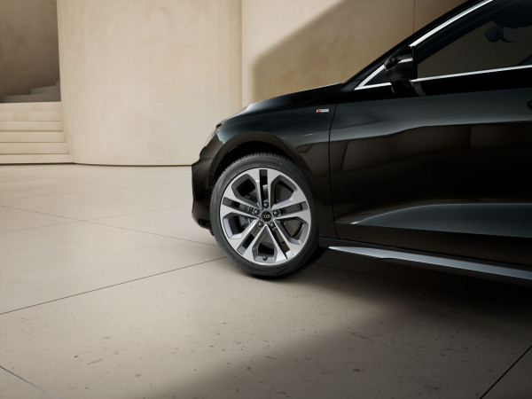 2025 MY26 Audi A3 GY TFSI 150kW S line Hatch image 6