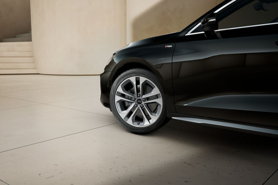 2025 MY26 Audi A3 GY TFSI 150kW S line Hatch