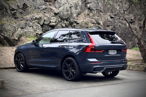2026 Volvo XC60 UZ Black Edition SUV Image 5