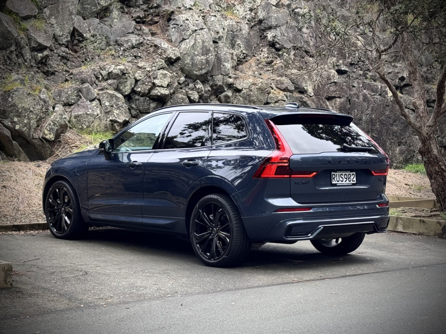 2026 Volvo XC60 UZ Black Edition SUV Image 5