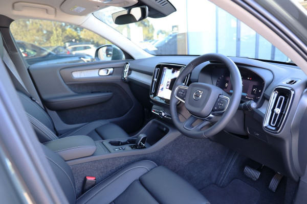 2026 Volvo XC40 XZ Plus B4 SUV Image 8