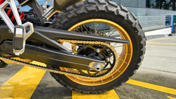 2026 BMW F 900 GS Enduro F 900 image 19