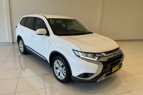 2020 Mitsubishi Outlander ZL ES SUV