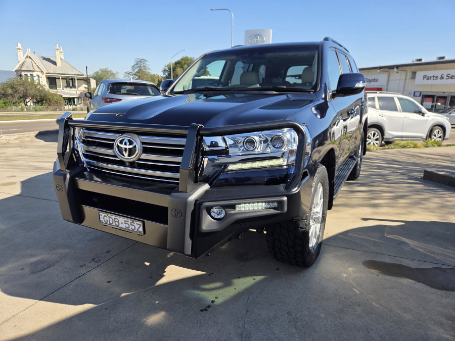 2019 Toyota LandCruiser VDJ200R VX SUV Image 30