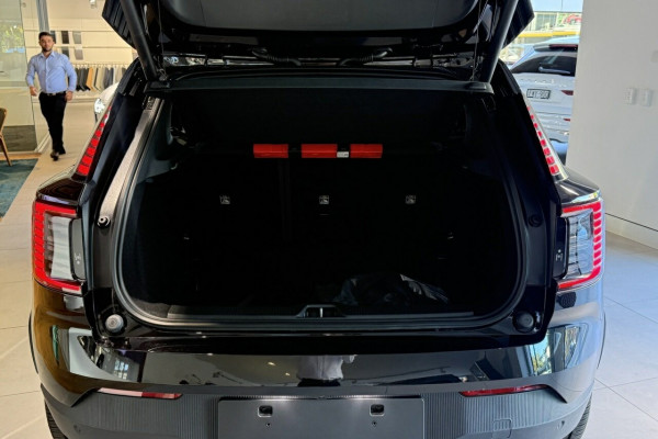 2025 MY26 Volvo EX30  Single Motor Extended Range Plus SUV Image 11