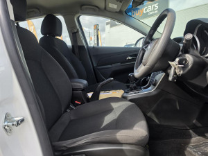 2012 MY13 Holden Cruze JH Series II CD Hatch