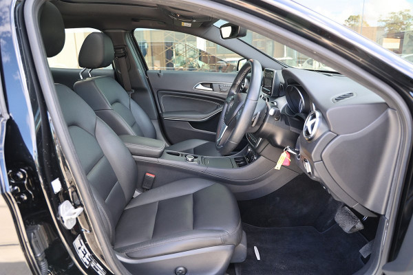 2014 Mercedes-Benz GLA-Class X156 GLA250 SUV Image 6