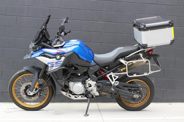 2022 [THIS VEHICLE IS SOLD] image 6