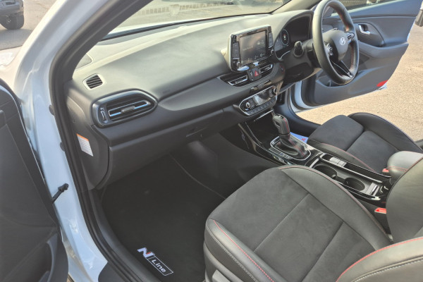 2024 MY25 Hyundai i30 PDe.V6  N Line Hatch Image 25