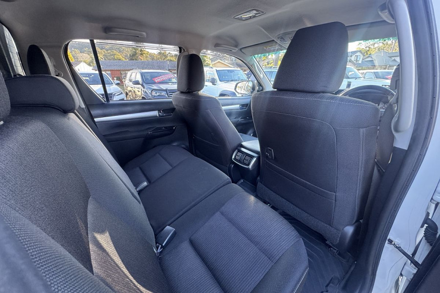 2022 Toyota HiLux GUN126R SR5 Ute Image 16