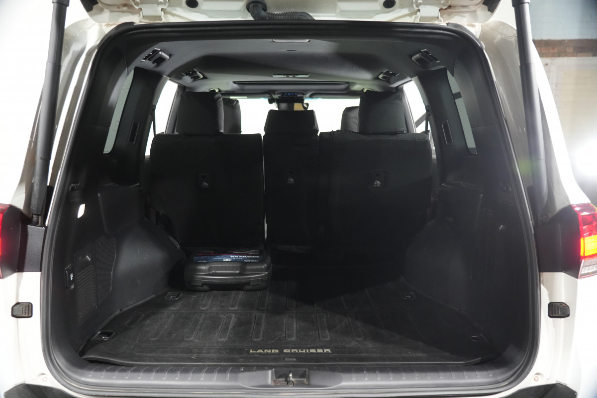 2023 Toyota LandCruiser Lc300 Gr-S (4x4) SUV