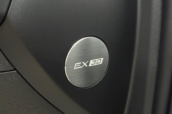 2024 MY25 Volvo EX30  Twin Motor Performance Ultra SUV Image 19